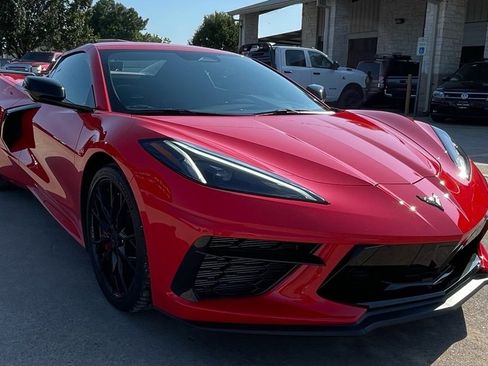 Used 2024 Chevrolet Corvette Stingray Convertible w/ Z51 Performance Package image 3