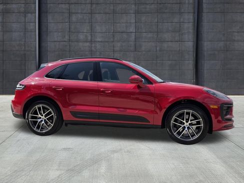 Used 2026 Porsche Macan AWD/4WD image 6