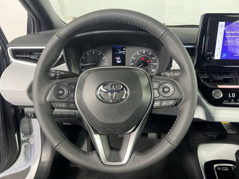 Used 2024 Toyota Corolla SE w/ SE Premium Package FWD image 17