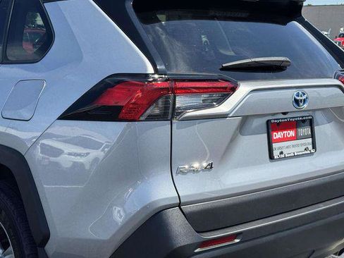 Certified 2023 Toyota RAV4 LE AWD/4WD image 9