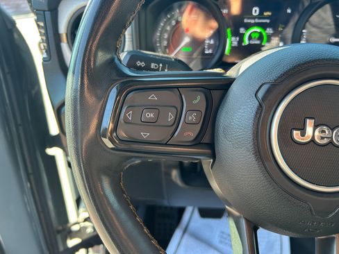 Used 2024 Jeep Wrangler Unlimited AWD/4WD image 15