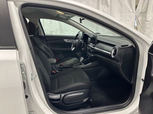 Used 2024 Kia Forte LXS image 48