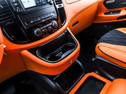 Used 2023 Mercedes-Benz Metris Passenger image 6