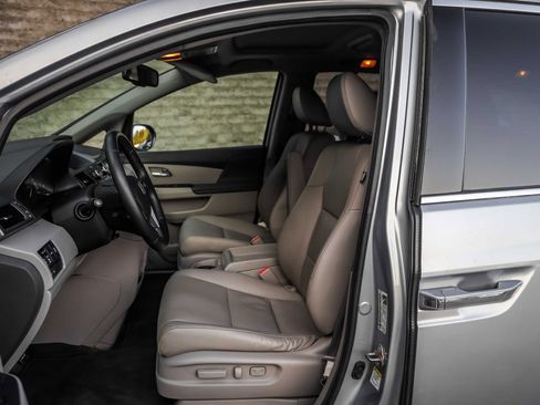 Used 2017 Honda Odyssey Touring image 24