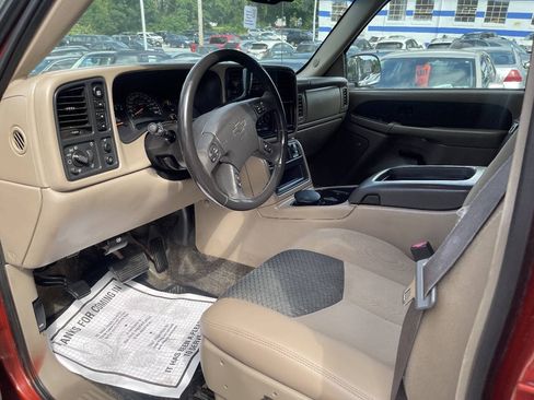 Used 2003 Chevrolet Avalanche 4x4 w/ Suspension Package, Off-Road image 11
