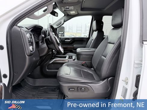 Used 2021 GMC Sierra 2500 SLT w/ SLT Premium Package image 16