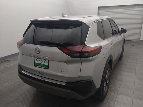 Used 2022 Nissan Rogue SV FWD image 7