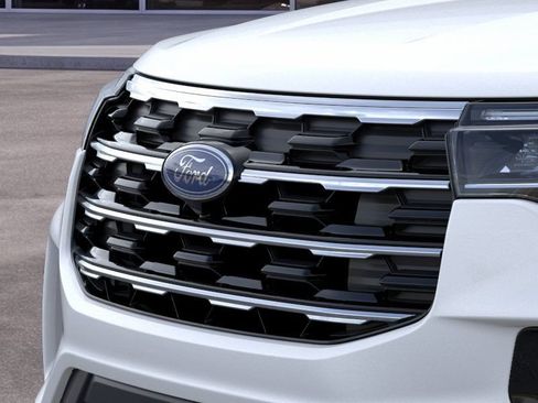 New 2026 Ford Explorer Active w/ Active Comfort Package AWD/4WD image 17