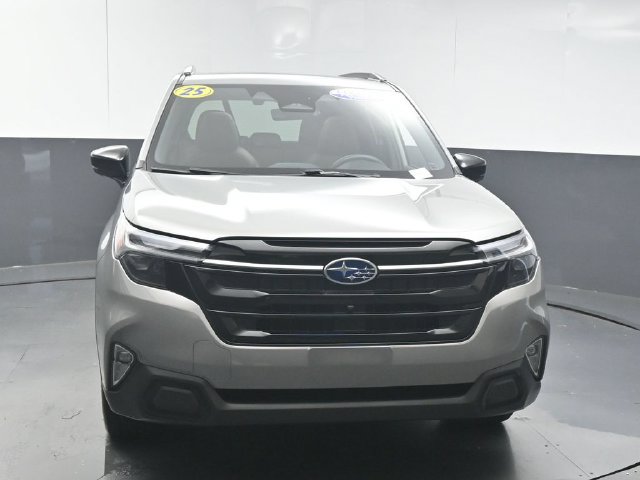 Certified 2025 Subaru Forester Touring w/ Popular Package - Touring AWD/4WD image 3
