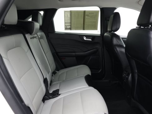 Used 2024 Ford Escape SE FWD image 38