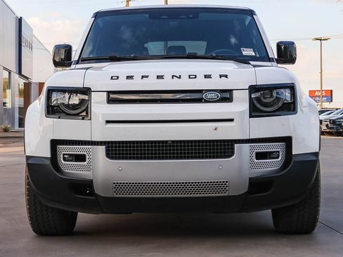 Certified 2025 Land Rover Defender 110 X-Dynamic SE AWD/4WD image 2
