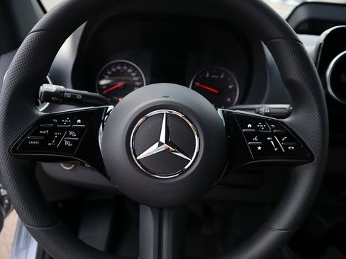 New 2025 Mercedes-Benz Sprinter 2500 image 25