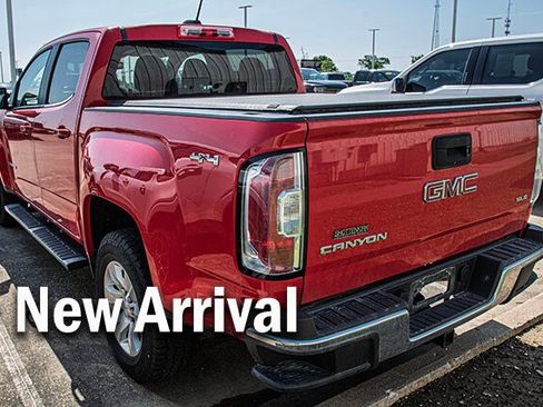Used 2015 GMC Canyon SLE w/ SLE Convenience Package AWD/4WD image 2