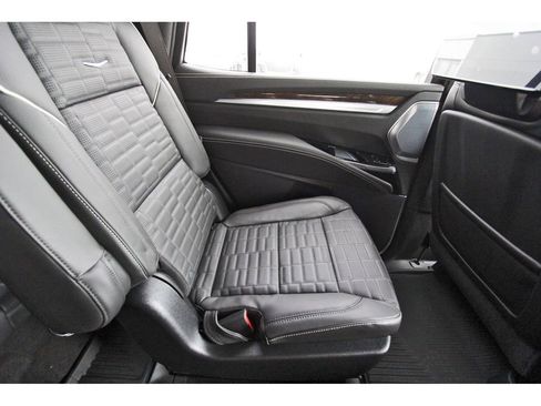 New 2026 Cadillac Escalade Platinum Sport w/ LPO, ONYX Package image 11