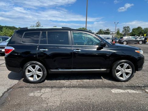 Used 2013 Toyota Highlander Limited AWD/4WD image 4