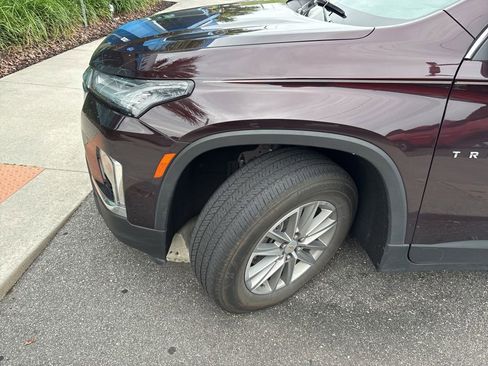 Used 2022 Chevrolet Traverse LT FWD image 8