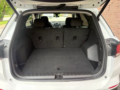 Used 2024 Chevrolet Equinox LT AWD/4WD image 21
