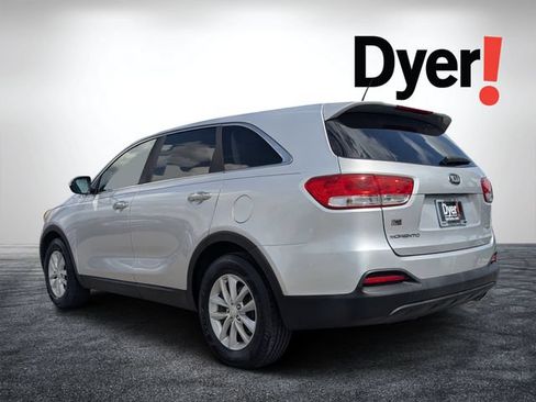 Used 2016 Kia Sorento L FWD image 6