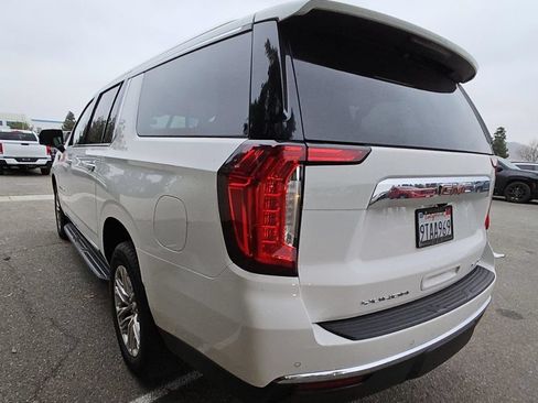 Used 2023 GMC Yukon XL SLT w/ SLT Premium Package RWD image 8