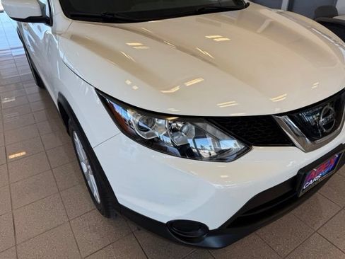Used 2019 Nissan Rogue Sport S w/ Appearance Package AWD/4WD image 8