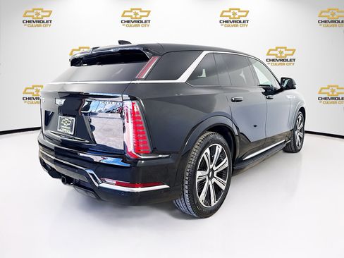 Used 2025 Cadillac Escalade IQ Luxury 1 AWD/4WD image 8