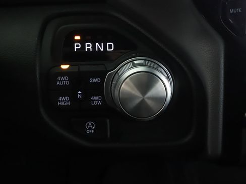 Used 2025 RAM 1500 Laramie w/ Sport Appearance Package AWD/4WD image 14