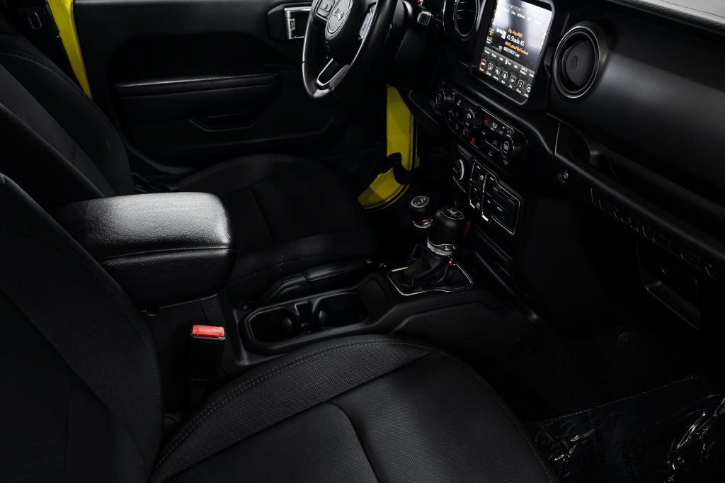 Used 2022 Jeep Wrangler Unlimited Sport AWD/4WD image 33