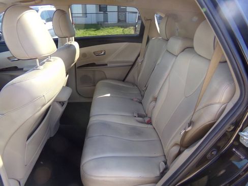 Used 2015 Toyota Venza Limited image 10