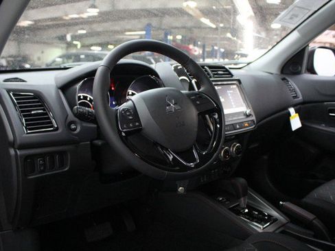 New 2026 Mitsubishi Outlander Sport LE image 5