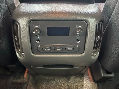 Used 2003 Chevrolet Avalanche 4x4 w/ Suspension Package, Off-Road image 13