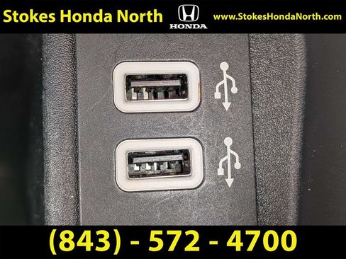 Used 2018 Ford Edge Titanium w/ Equipment Group 301A FWD image 26