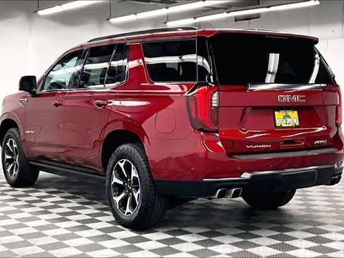 Used 2025 GMC Yukon AT4 w/ AT4 Premium Package AWD/4WD image 2