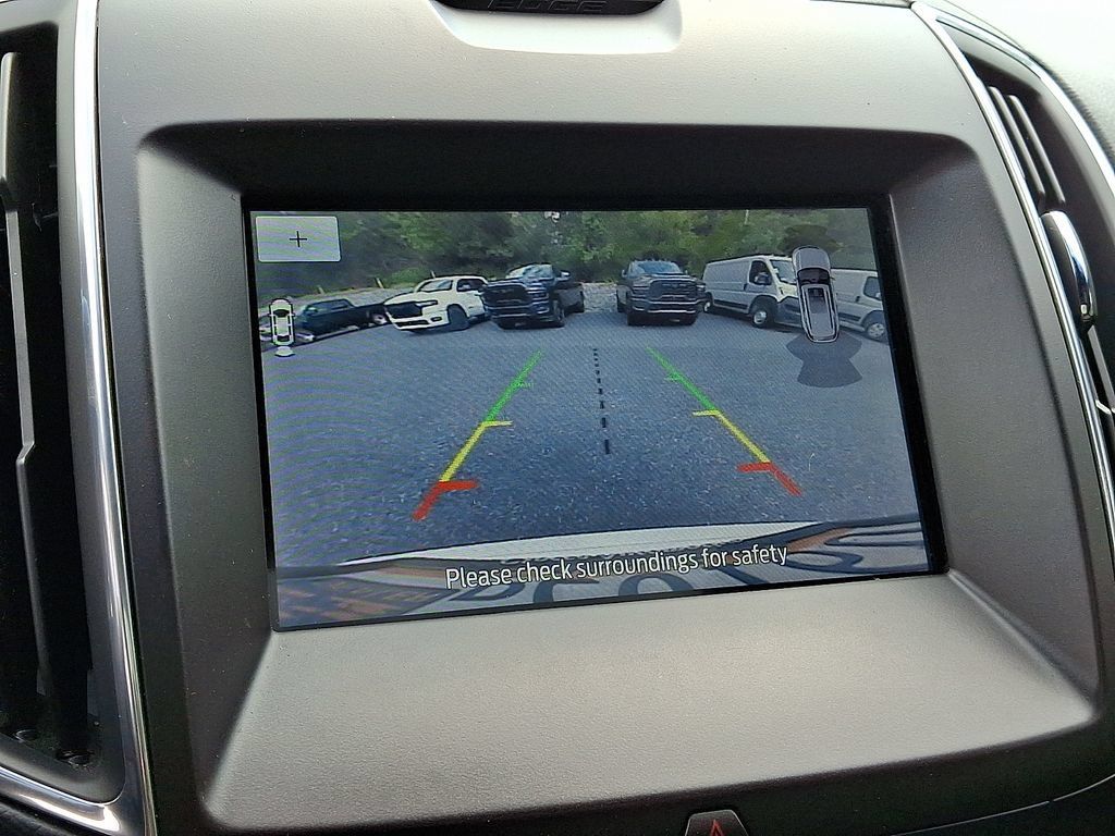 Used 2020 Ford Edge Titanium w/ Equipment Group 301A AWD/4WD image 4