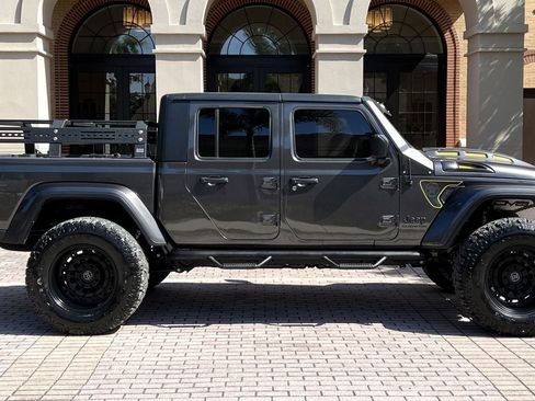 Used 2021 Jeep Gladiator Sport AWD/4WD image 5