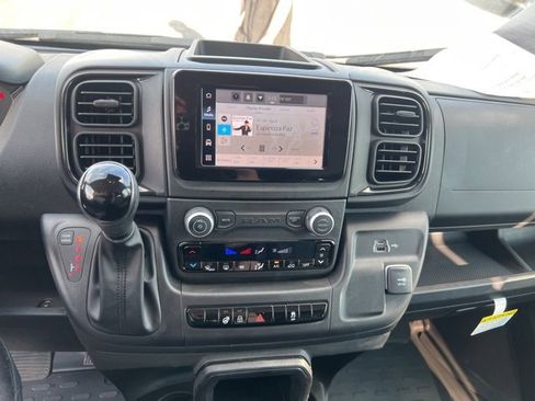 Used 2025 RAM ProMaster 1500 w/ Crew Van Package image 17