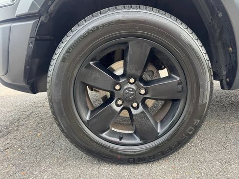 Used 2020 RAM 1500 Warlock w/ Electronics Group AWD/4WD image 9