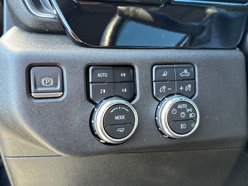 Used 2023 GMC Sierra 1500 SLT w/ SLT Premium Plus Package image 28