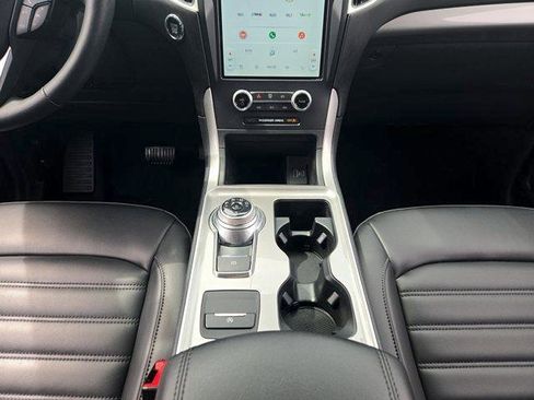 Certified 2024 Ford Edge SEL w/ Convenience Package AWD/4WD image 21