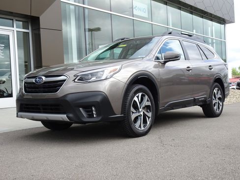 Used 2021 Subaru Outback Limited w/ Popular Package #2 AWD/4WD image 1