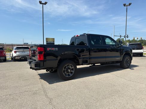 Used 2023 Ford F250 Lariat w/ Lariat Ultimate Package AWD/4WD image 5