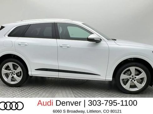 Used 2025 Audi Q5 Premium w/ Premium Plus AWD/4WD image 9