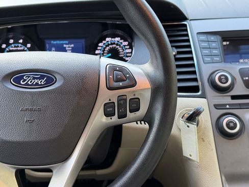 Used 2019 Ford Taurus SE FWD image 25