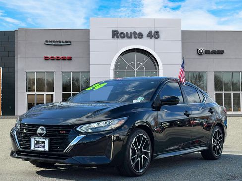 Used 2024 Nissan Sentra SR image 2