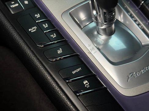 Used 2015 Porsche Panamera 4 image 38