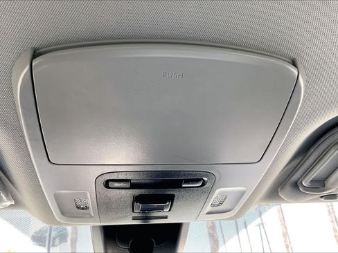 Used 2020 Toyota Camry LE FWD image 31