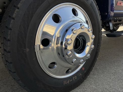 New 2026 Ford F450 Platinum image 10