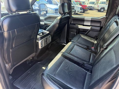 Used 2015 Ford F150 Lariat w/ Equipment Group 502A Luxury AWD/4WD image 28