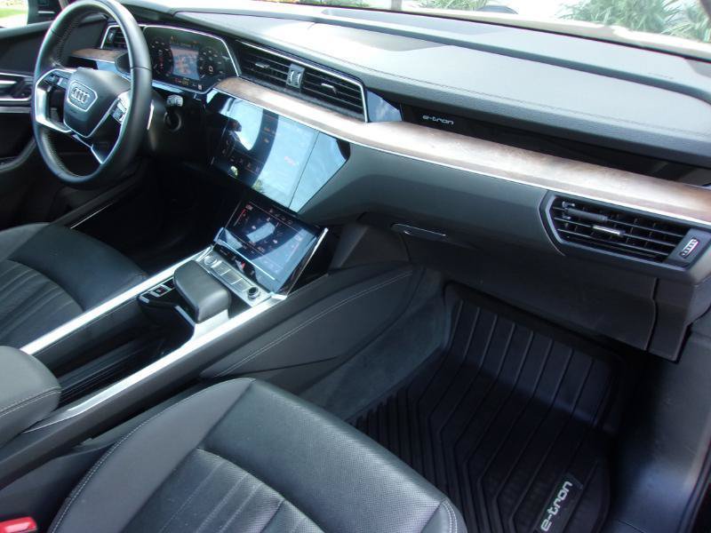 Used 2019 Audi e-tron Premium Plus AWD/4WD image 30