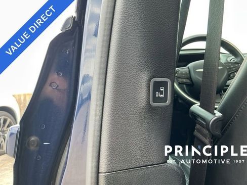 Used 2018 Chrysler Pacifica Limited image 35