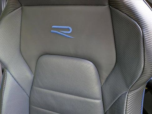 Used 2023 Volkswagen Golf R image 14